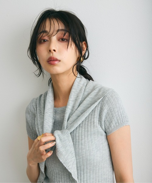 Trish(トリッシュ)の「スカーフ付きリブニット(ニット/セーター・レディース・グレー/ホワイト・FREE)」の15枚目の写真