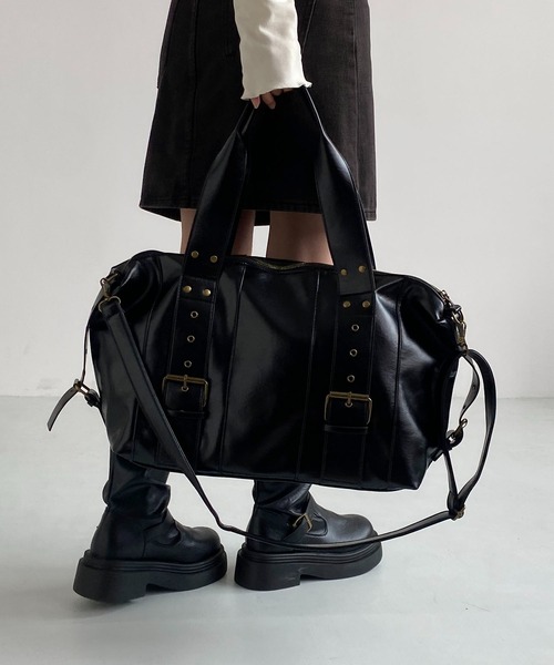 LA VORAGINE(ラ ヴォラジネ)の「スタッズ フェイクレザー 2WAY ボストン バッグ(ボストンバッグ・レディース・ブラック/ダークブラウン・FREE)」の17枚目の写真