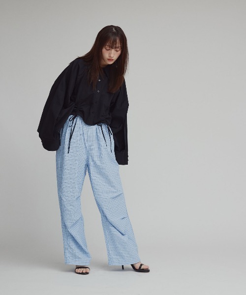 W:Huku(フーク)の「チェック サッカー レイヤード イージーパンツ / Checkered Layered Easy Pants(その他パンツ・レディース・グレー/ブルー/アイボリー・FREE)」の18枚目の写真