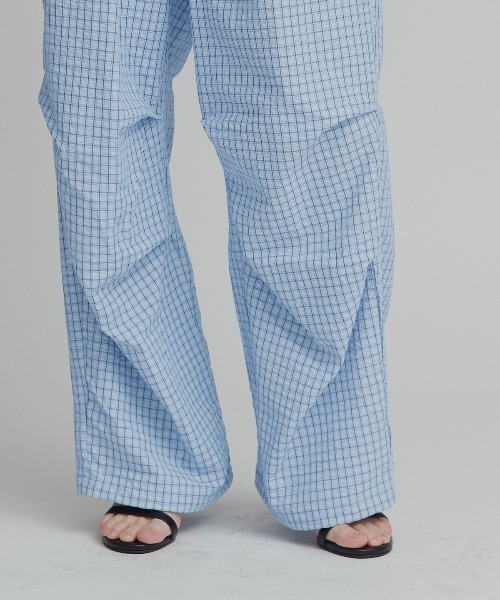 W:Huku(フーク)の「チェック サッカー レイヤード イージーパンツ / Checkered Layered Easy Pants(その他パンツ・レディース・グレー/ブルー/アイボリー・FREE)」の20枚目の写真