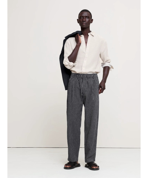 Banana Republic(バナナリパブリック)の「リラックス リネン コットン プリーツ プルオンパンツ(その他パンツ・メンズ・グリーン/ネイビー・S/M/L/XL)」の11枚目の写真