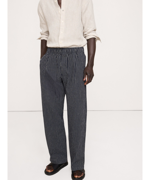 Banana Republic(バナナリパブリック)の「リラックス リネン コットン プリーツ プルオンパンツ(その他パンツ・メンズ・グリーン/ネイビー・S/M/L/XL)」の2枚目の写真