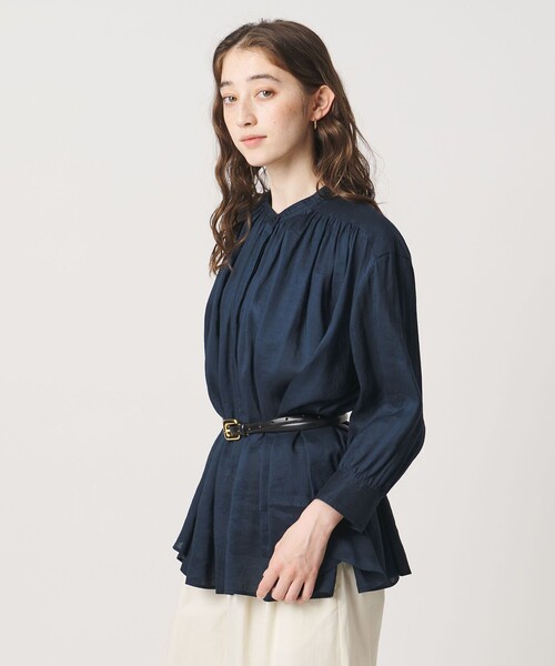 UNITED ARROWS(ユナイテッドアローズ)の「ラミー バンドカラー シャツ ‐ウォッシャブル‐(シャツ/ブラウス・レディース・イエロー/ネイビー・FREE)」の5枚目の写真