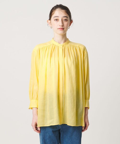 UNITED ARROWS(ユナイテッドアローズ)の「ラミー バンドカラー シャツ ‐ウォッシャブル‐(シャツ/ブラウス・レディース・イエロー/ネイビー・FREE)」の7枚目の写真