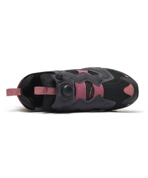 Reebok（リーボック）の「REEBOK INSTAPUMP FURY 94（リーボック インスタポンプ フューリー 94）（スニーカー・メンズ・ブラック・26cm/25.5cm/24.5cm/23.5cm/23cm/28.5cm/28cm/29cm/26.5cm/27.5cm/27cm/24cm/25cm）」の5枚目の写真