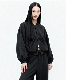 BEKSI（ベクシ）の「PIPING VOLUME JUMPER, CHARCOAL（その他アウター）」