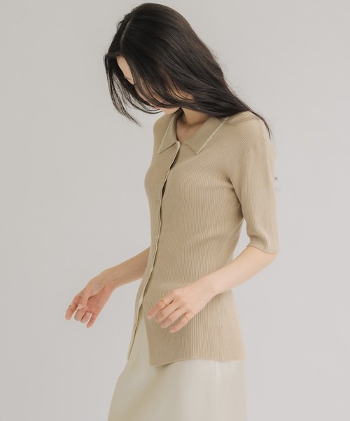 NEUNA(ヌナ)の「【体型カバーが叶う!】バイカラーポロサマーニット(Tシャツ/カットソー・レディース・ベージュ/ネイビー/ブルー・FREE)」の9枚目の写真