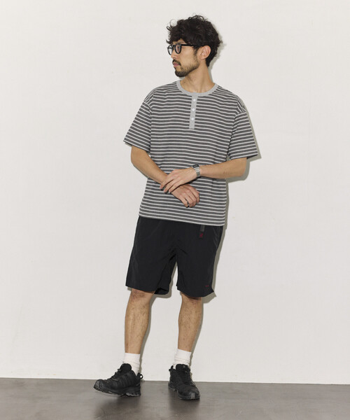 FREAK'S STORE(フリークスストア)の「マルチボーダー ヘンリーネック 半袖Tシャツ(Tシャツ/カットソー・メンズ・グレー/ブラウン・LARGE/MEDIUM)」の7枚目の写真