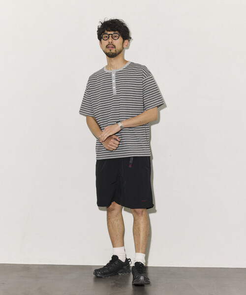 FREAK'S STORE(フリークスストア)の「マルチボーダー ヘンリーネック 半袖Tシャツ(Tシャツ/カットソー・メンズ・グレー/ブラウン・LARGE/MEDIUM)」の8枚目の写真