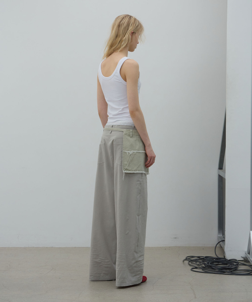 LCDC TM(エルシーディーシーティーエム)の「SPLIT GRAPHIC TANK TOP (WHITE)(Tシャツ/カットソー・レディース・その他・SMALL/MEDIUM)」の3枚目の写真