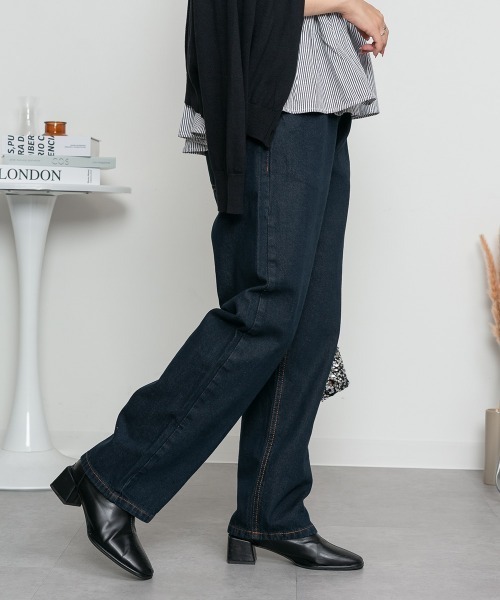 MARAI(マーライ)の「デニムカーブパンツ デニムパンツ ワイドパンツ(デニムパンツ・レディース・ネイビー/ブルー/ワンウォッシュ・LL/3L/4L/L/M)」の18枚目の写真