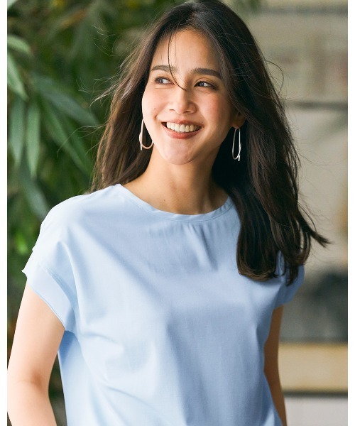 DoCLASSE（ ドゥクラッセ）の「カノコカットソー・異素材デザイントップス（Tシャツ/カットソー・レディース・ライトカーキ/サックスブルー/レッド/オフホワイト/ライトグレー/ライトピンク/ブラック/モカ・M/L/LL/S/3L）」の6枚目の写真