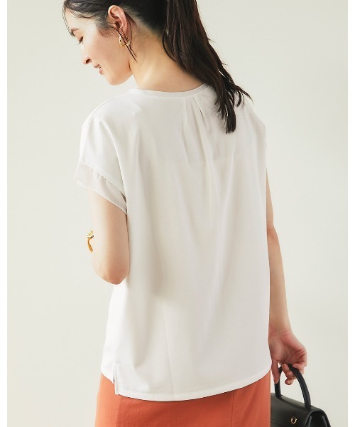 DoCLASSE（ ドゥクラッセ）の「カノコカットソー・異素材デザイントップス（Tシャツ/カットソー・レディース・ライトカーキ/サックスブルー/レッド/オフホワイト/ライトグレー/ライトピンク/ブラック/モカ・M/L/LL/S/3L）」の12枚目の写真
