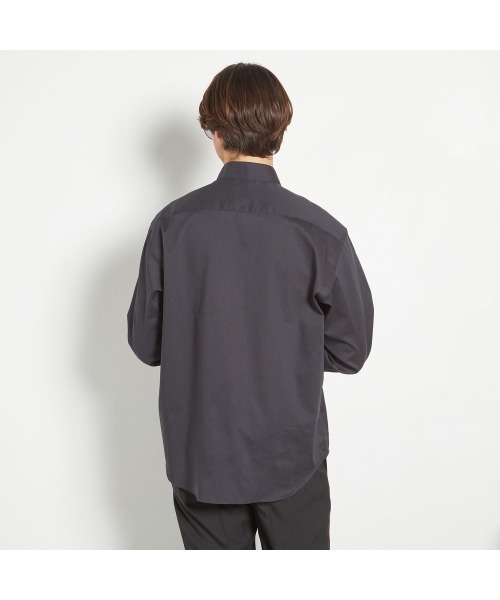SUIT SELECT（スーツセレクト）の「【BLACK LINE】【形態安定】バンドカラーシャツ（ビジネスシャツ・メンズ・ブラック/ホワイト・MEDIUM/LARGE）」の8枚目の写真