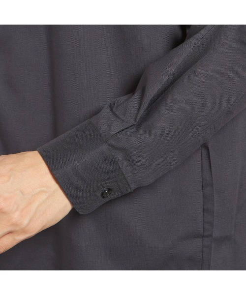 SUIT SELECT（スーツセレクト）の「【BLACK LINE】【形態安定】バンドカラーシャツ（ビジネスシャツ・メンズ・ブラック/ホワイト・MEDIUM/LARGE）」の19枚目の写真