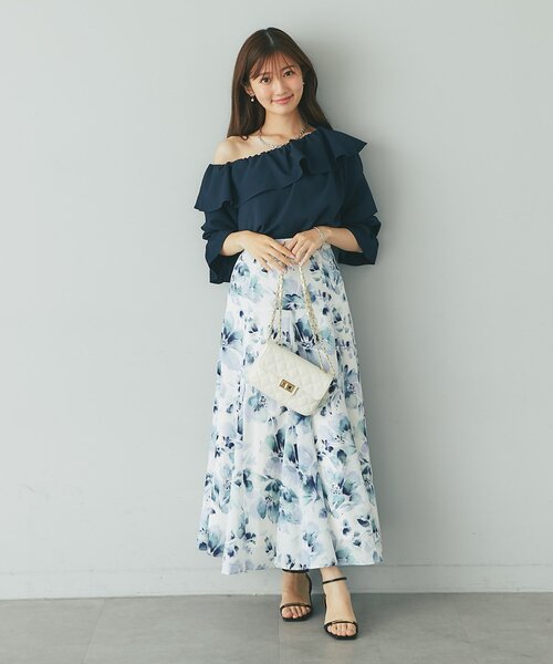La boutique BonBon(ラブティックボンボン)の「【お上品&清楚】フラワープリントマチフレアスカート(スカート・レディース・オフホワイト/ネイビー・PS/38/36)」の13枚目の写真