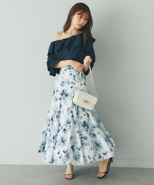 La boutique BonBon(ラブティックボンボン)の「【お上品&清楚】フラワープリントマチフレアスカート(スカート・レディース・オフホワイト/ネイビー・PS/38/36)」の14枚目の写真