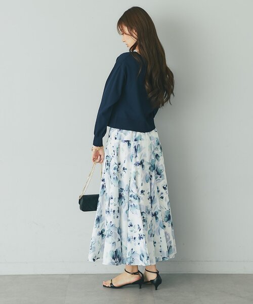La boutique BonBon(ラブティックボンボン)の「【お上品&清楚】フラワープリントマチフレアスカート(スカート・レディース・オフホワイト/ネイビー・PS/38/36)」の19枚目の写真