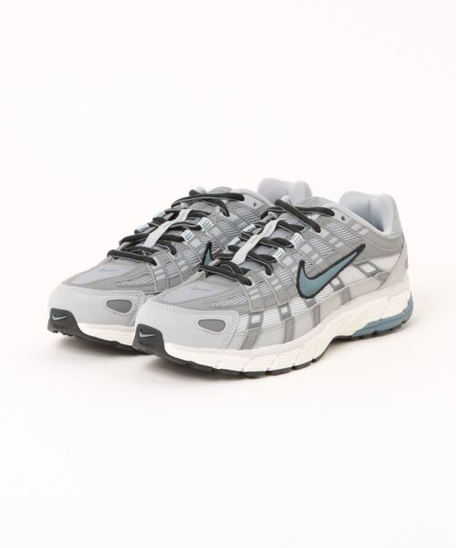 NIKE(ナイキ)の「NIKE ナイキ P-6000 P-6000 MIR5279 003LTSKGY/BLGRP(スニーカー・メンズ・グレー・28.5cm/27.5cm/26.5cm/25.5cm/29.0cm/28.0cm/27.0cm/26.0cm)」の1枚目の写真