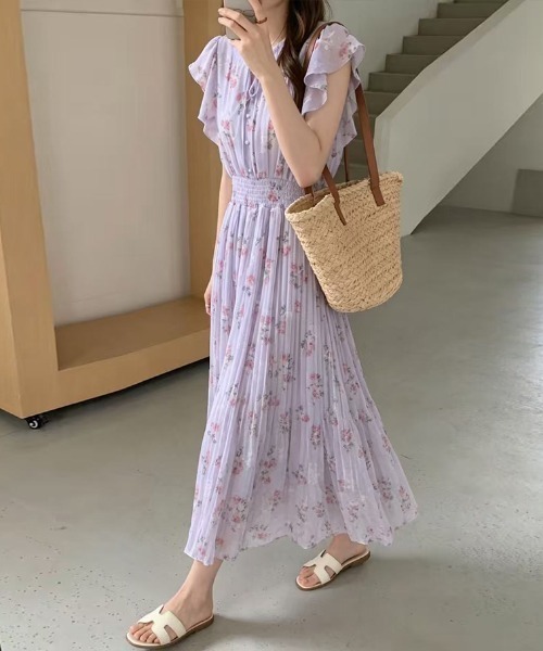 COCOMOMO(ココモモ)の「ほんのり甘く、しっかり上品。 花柄シフォンフリルワンピース シフォンワンピース ロング ワンピース フリルワンピース プリーツ 花柄ワンピース ノースリーブ 夏ワンピース オケージョン リゾート 春服 夏服(ワンピース・レディース・ライトグリーン/ベージュ/ライトパープル/アイボリー・FREE)」の11枚目の写真