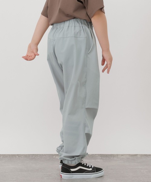 GLOBAL WORK(グローバルワーク)の「エアかる撥水パラシュートパンツ/1018047(その他パンツ・キッズ・グレー/ブラック/ブラウン・150cm/140cm/130cm/160cm)」の9枚目の写真