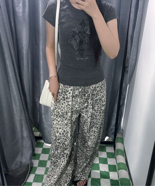 THE GREEN LAB（ザグリーンラボ）の「CROSS ボートネックスリム半袖Tシャツ [ホワイト]（Tシャツ/カットソー・レディース・その他・FREE）」の20枚目の写真