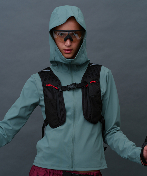 MENASOO（ミナス）の「Outdoor Light Backpack 5L_Black（バックパック/リュック・レディース・ブラック・F）」の7枚目の写真
