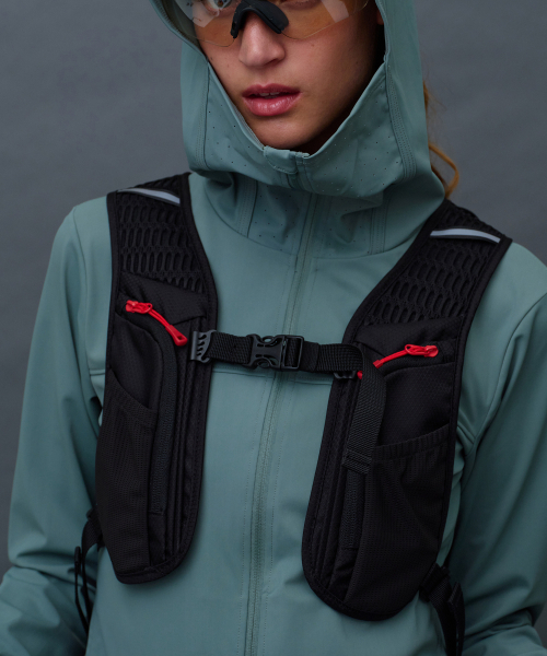 MENASOO（ミナス）の「Outdoor Light Backpack 5L_Black（バックパック/リュック・レディース・ブラック・F）」の8枚目の写真