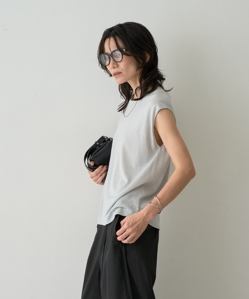 qualite(カリテ)の「テンセルウールフレンチプルオーバー(ニット/セーター・レディース・ライトブルー/ワイン/ブラック/ベージュ・フリー)」の19枚目の写真