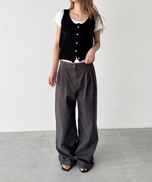CANAL JEAN(キャナルジーン)の「El mar あぜ編みボタンニットタンク(ニット/セーター・レディース・ブラック/キナリ・ONE SIZE)」の5枚目の写真