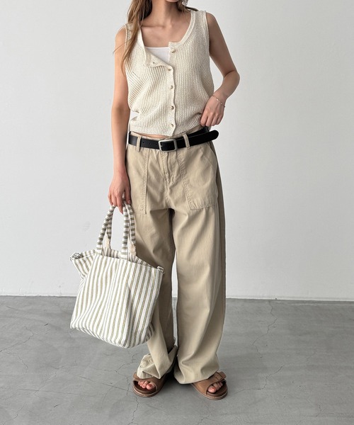 CANAL JEAN(キャナルジーン)の「El mar あぜ編みボタンニットタンク(ニット/セーター・レディース・ブラック/キナリ・ONE SIZE)」の8枚目の写真