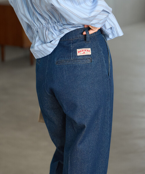 FREAK'S STORE(フリークスストア)の「RED KAP × FREAK'S STORE/レッドキャップ 別注 ストレートチノパンツ/デニムパンツ(チノパンツ・レディース・ワンウォッシュ/ブラック/ベージュ・SMALL/MEDIUM)」の14枚目の写真