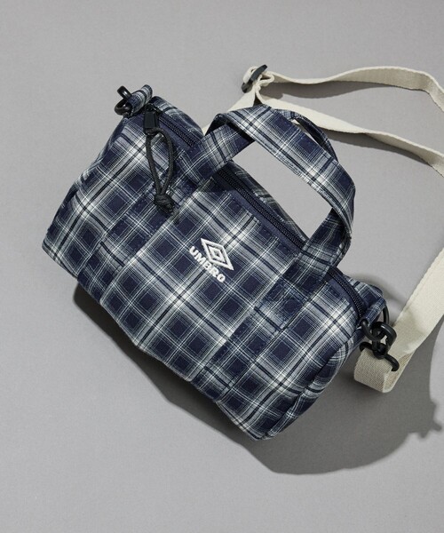 FREAK'S STORE(フリークスストア)の「UMBRO/アンブロ SP flannel Mini Boston Bag/別注 フランネル ミニボストンバッグ(ショルダーバッグ・メンズ・ベージュ/ネイビー/ブラウン/ブラック・ONE SIZE)」の15枚目の写真
