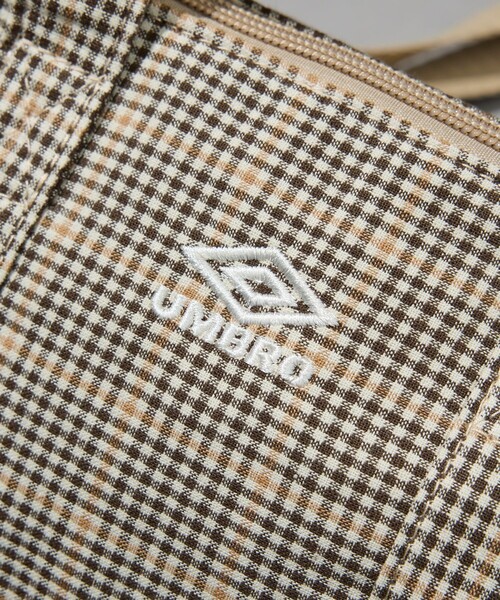 FREAK'S STORE(フリークスストア)の「UMBRO/アンブロ SP flannel Mini Boston Bag/別注 フランネル ミニボストンバッグ(ショルダーバッグ・メンズ・ベージュ/ネイビー/ブラウン/ブラック・ONE SIZE)」の17枚目の写真