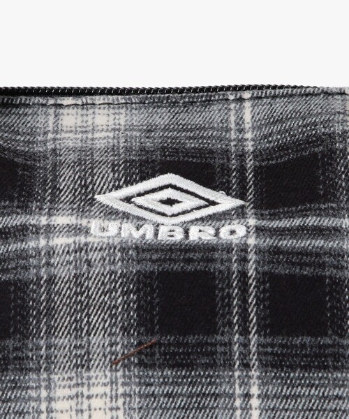 FREAK'S STORE(フリークスストア)の「UMBRO/アンブロ SP flannel Mini Boston Bag/別注 フランネル ミニボストンバッグ(ショルダーバッグ・メンズ・ベージュ/ネイビー/ブラウン/ブラック・ONE SIZE)」の22枚目の写真