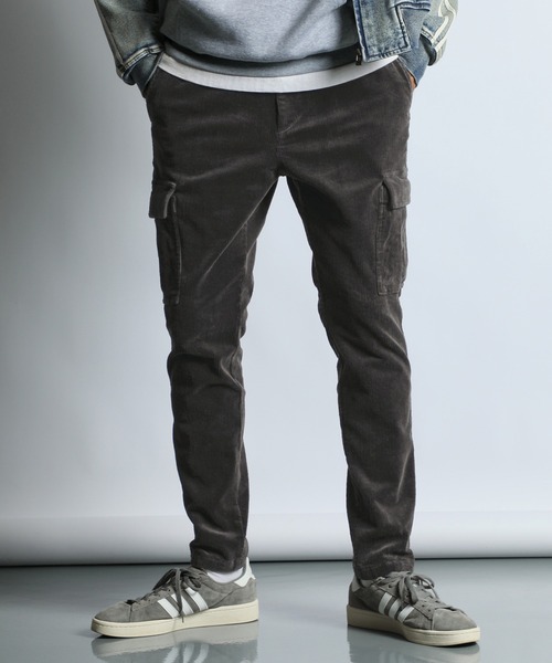 The DUFFER of ST.GEORGE（ザダファーオブセントジョージ）の「【WEB限定アイテム】STRETCH CORDUROY SMART CARGO PANTS：太畝コーデュロイ ストレッチ カーゴパンツ（カーゴパンツ・メンズ・ブラック/チャコールグレー/カーキ・MEDIUM/SMALL/X-LARGE/LARGE）」の21枚目の写真