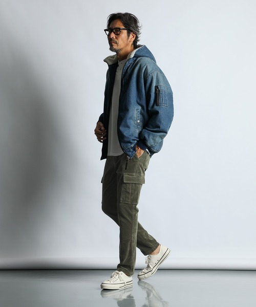 The DUFFER of ST.GEORGE（ザダファーオブセントジョージ）の「【WEB限定アイテム】STRETCH CORDUROY SMART CARGO PANTS：太畝コーデュロイ ストレッチ カーゴパンツ（カーゴパンツ・メンズ・ブラック/チャコールグレー/カーキ・MEDIUM/SMALL/X-LARGE/LARGE）」の15枚目の写真