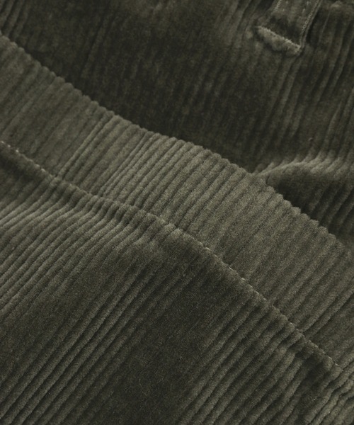 The DUFFER of ST.GEORGE（ザダファーオブセントジョージ）の「【WEB限定アイテム】STRETCH CORDUROY SMART CARGO PANTS：太畝コーデュロイ ストレッチ カーゴパンツ（カーゴパンツ・メンズ・ブラック/チャコールグレー/カーキ・MEDIUM/SMALL/X-LARGE/LARGE）」の6枚目の写真