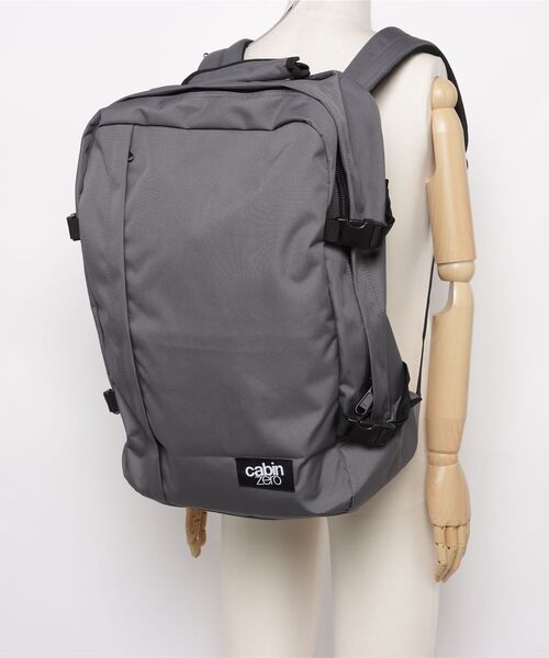 CABINZERO（キャビンゼロ）の「【Cabin Zero / キャビンゼロ】CLASSIC 44L 機内持ち込み対応 大容量 バックパック（バックパック/リュック・メンズ・グレー・FREE）」の10枚目の写真