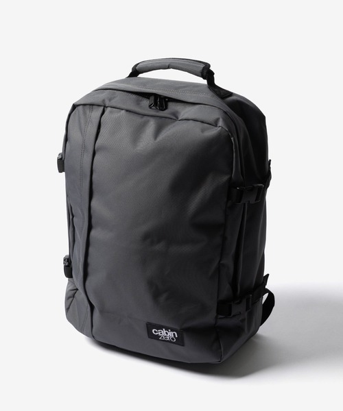 CABINZERO（キャビンゼロ）の「【Cabin Zero / キャビンゼロ】CLASSIC 44L 機内持ち込み対応 大容量 バックパック（バックパック/リュック・メンズ・グレー・FREE）」の2枚目の写真