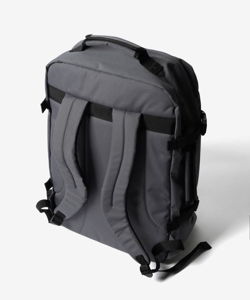 CABINZERO（キャビンゼロ）の「【Cabin Zero / キャビンゼロ】CLASSIC 44L 機内持ち込み対応 大容量 バックパック（バックパック/リュック・メンズ・グレー・FREE）」の4枚目の写真