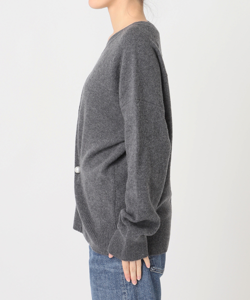 journal standard L'essage(ジャーナルスタンダードレサージュ)の「パールブローチ Vネックプルオーバー(ニット/セーター・レディース・ライトグレー/カーキ・FREE)」の17枚目の写真