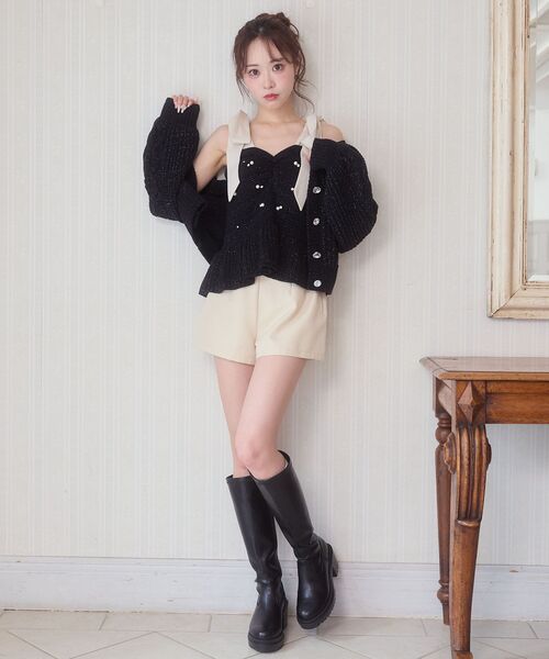 MAJESTIC LEGON(マジェスティックレゴン)の「ハイウエストショートパンツ(その他パンツ・レディース・アイボリー/ブラック・MEDIUM)」の1枚目の写真