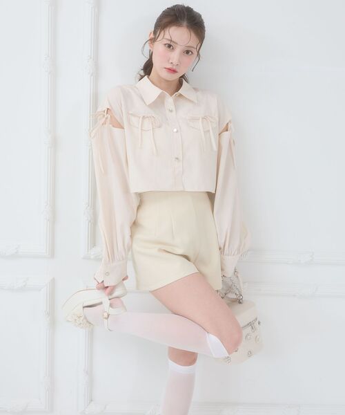 MAJESTIC LEGON(マジェスティックレゴン)の「ハイウエストショートパンツ(その他パンツ・レディース・アイボリー/ブラック・MEDIUM)」の10枚目の写真