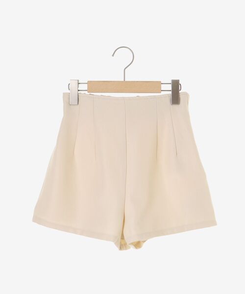 MAJESTIC LEGON(マジェスティックレゴン)の「ハイウエストショートパンツ(その他パンツ・レディース・アイボリー/ブラック・MEDIUM)」の17枚目の写真