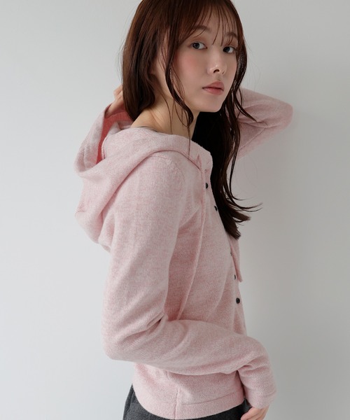 AMUU. PRECIEUSE(アムープレシューズ)の「メランジフーディーニットカーディガン(パーカー・レディース・ピンク/グレー/ボルドー・FREE)」の1枚目の写真