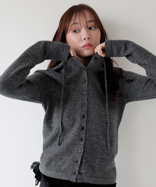 AMUU. PRECIEUSE(アムープレシューズ)の「メランジフーディーニットカーディガン(パーカー・レディース・ピンク/グレー/ボルドー・FREE)」の13枚目の写真