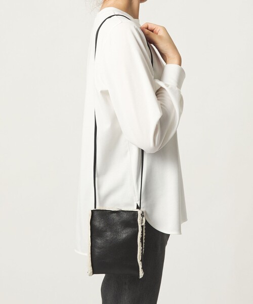 SY UNITED ARROWS(シーユナイテッドアローズ)の「<SY>スクエア ボアショルダーコンビ(ショルダーバッグ・レディース・ブラック/その他1・FREE)」の16枚目の写真