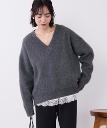 ラクーンデュアルVネックニット
