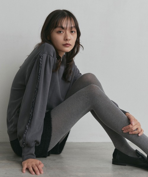 ad thie(アドティエ)の「フリルスリーブ スウェット プルオーバー(スウェット・レディース・ブラウン/ネイビー/チャコール/杢グレー/オートミール・FREE)」の3枚目の写真